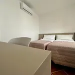 31 H *