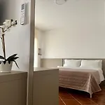 31 H *