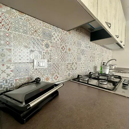 Apartment 31 H